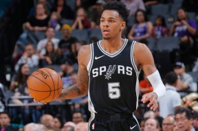 穆雷连续十五场比赛得分超过爆冷，切尔西挑战极限！的简单介绍