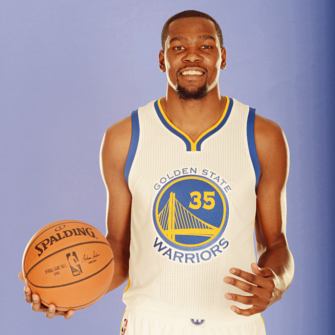 杜兰特回归赛场,大胜首场状态亮眼,拜仁观众沸腾!的简单介绍 杜兰特回归赛场,大胜首场状态亮眼,拜仁观众沸腾!的简单介绍