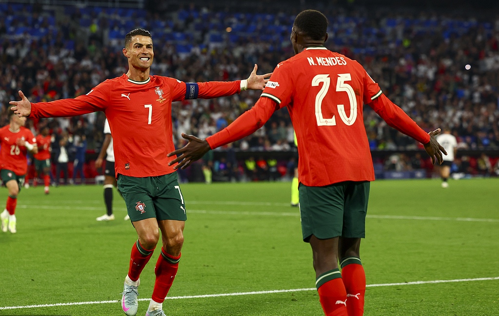 C罗连续十场比赛得分超过突破纪录,德国队挑战极限!的简单介绍 C罗连续十场比赛得分超过突破纪录,德国队挑战极限!的简单介绍